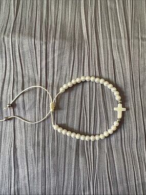 Pearl Beaded Bracelet with Cross Charm - Cream/White
